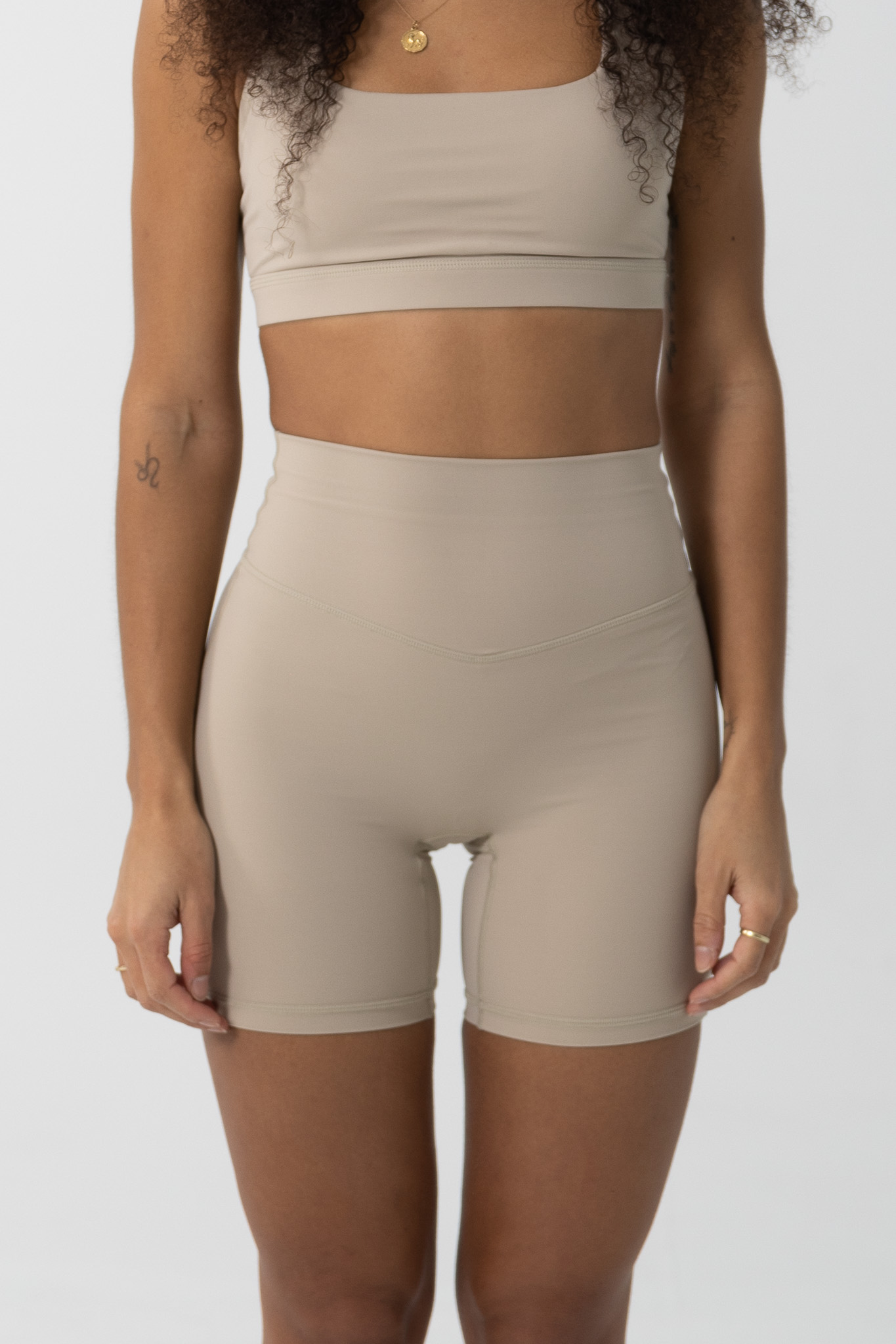 Maggie Biker shorts - Beige oatmilk